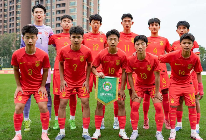 kaiyun-2-0!1-0!恭喜中国队,4胜亚洲冠军,历史首次,冲进世界杯稳了|国足|乌兹别克斯坦队|热身赛|男足|乌兹别克斯坦_新浪体育_新浪新闻