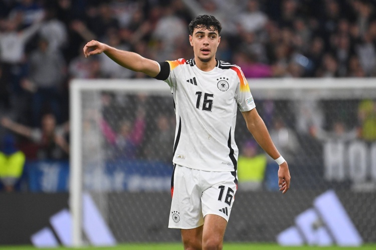 开云体育下载-帕夫洛维奇：梦想一直留在拜仁但无法预测未来，我的偶像是C罗